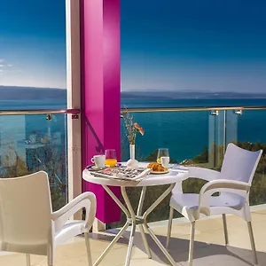 Отель Hotel Crikvenica, Цриквеница